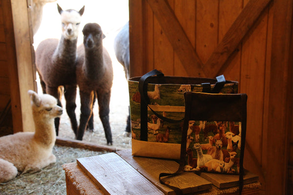 Alpaca Print Small Bag (Kindle/Ipad-Mini Bag)
