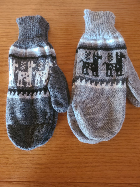 Mittens w/Alpaca Motif