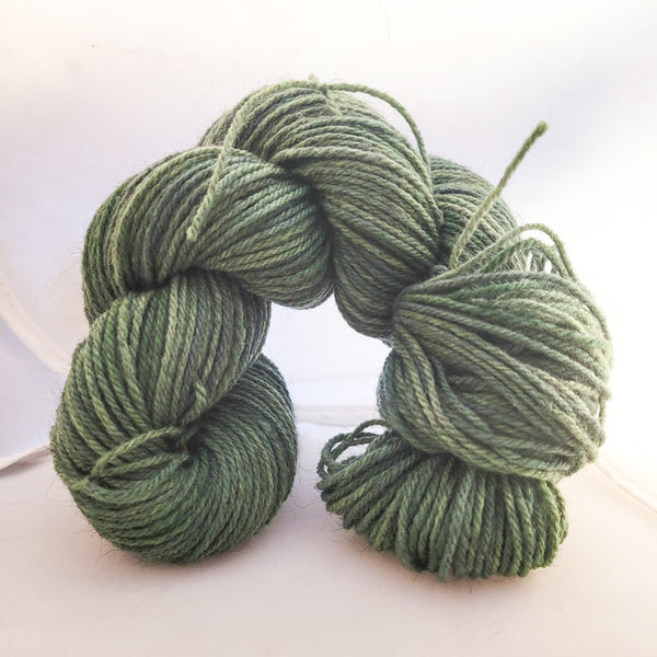 3 ply worsted Moss Green yarn